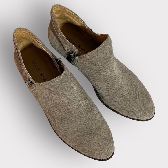Lucky Brand Sz 9.5 Perforated Suede Ankle Booties Double Zip - Picture 2 of 11